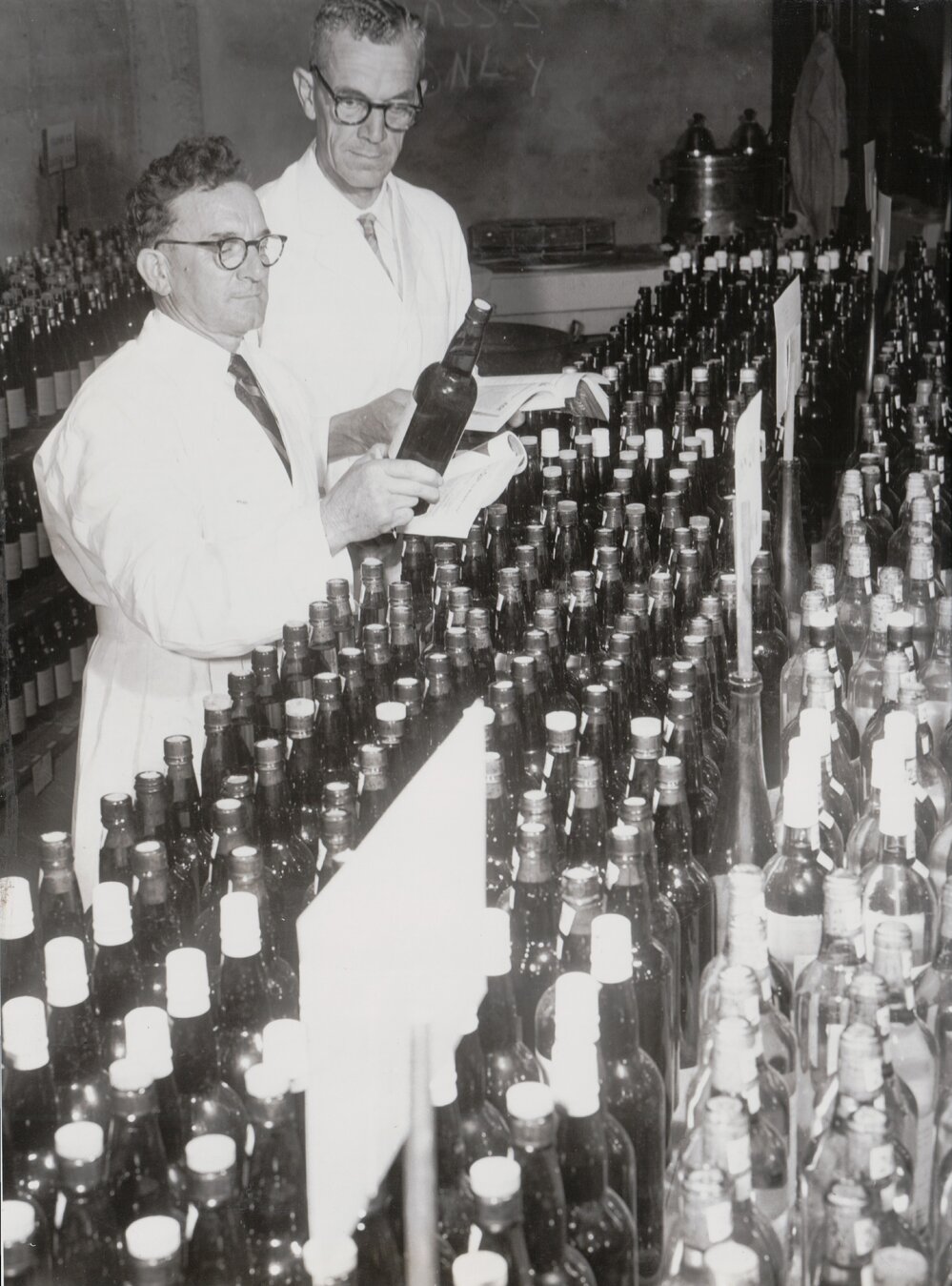 Wine Judging with Combet &amp; Fornachon, 1957
