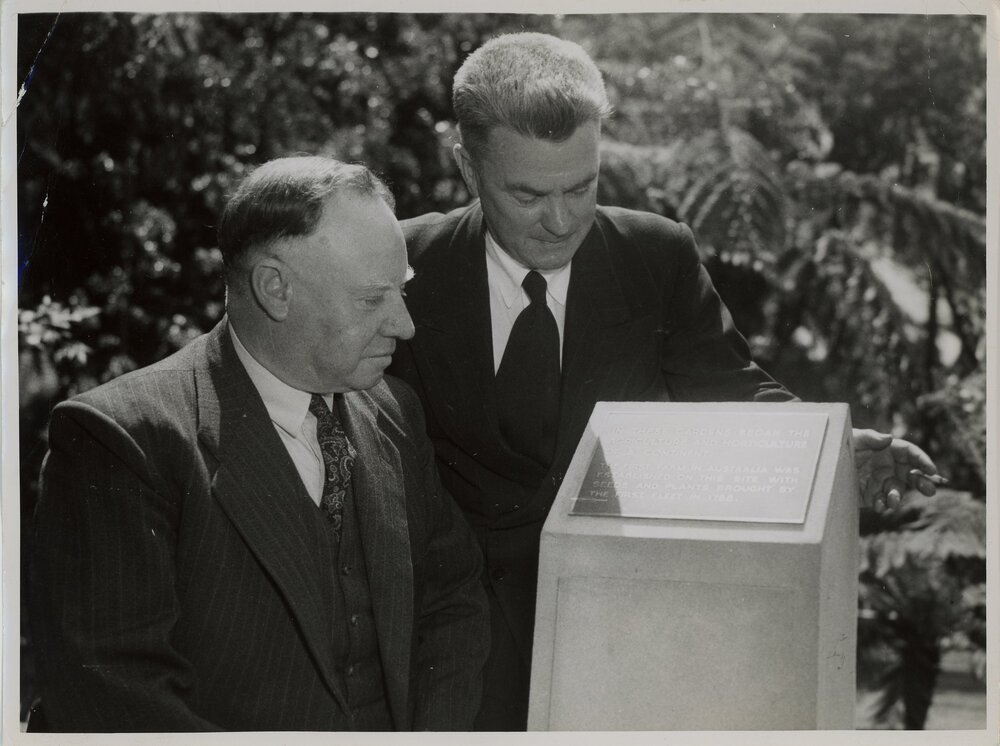 Unveiling First Farm Plaque in Botanical Gardens, 1952