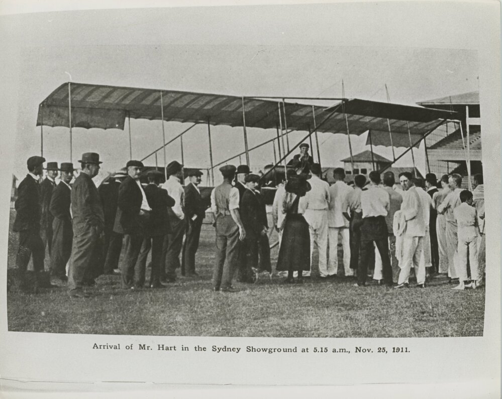 Arrival of Mr Hart at Sydney Showground, 1911