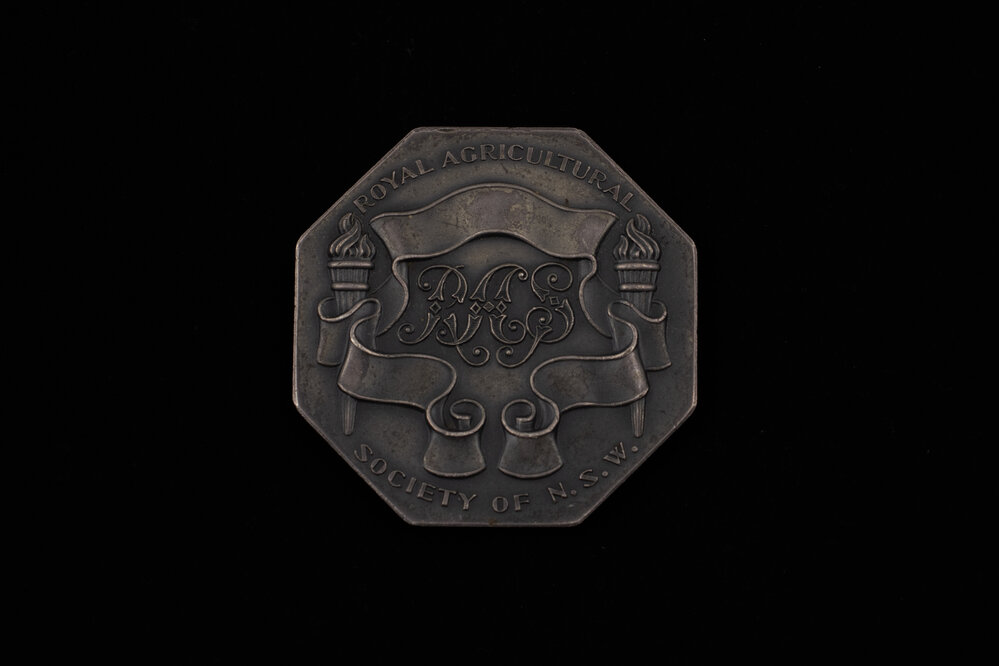 Medallion Awarded to WJ Neve for Utility Pigeon, 1947