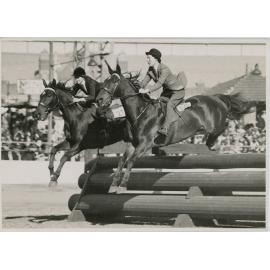 Ladies Hunting Pair, 1941
