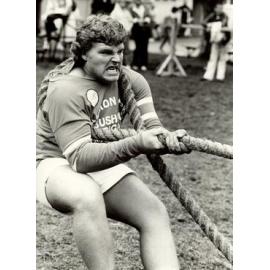 Tug O'War, 1987