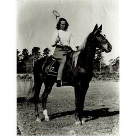 Carmal Nasha Burradoo, 1942